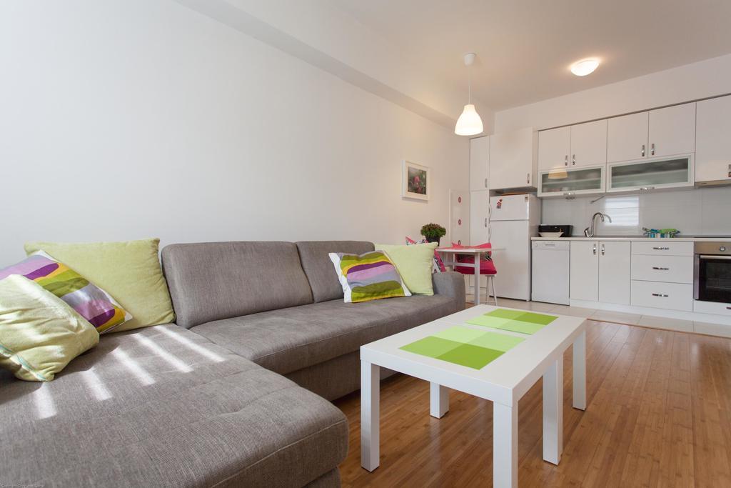 Apartment Σκόπια Δωμάτιο φωτογραφία